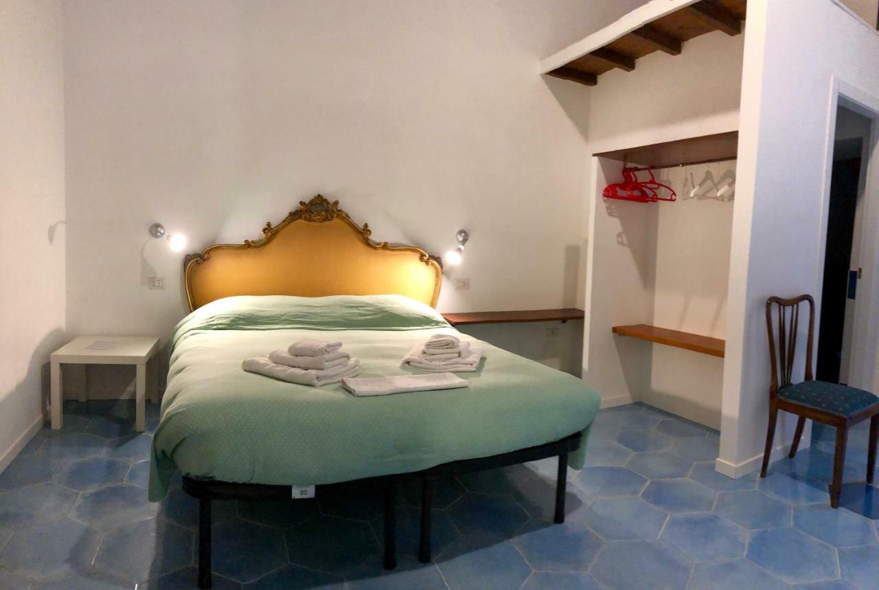 Il Sole Di Montesanto Bed & Breakfast Napoli Exterior foto