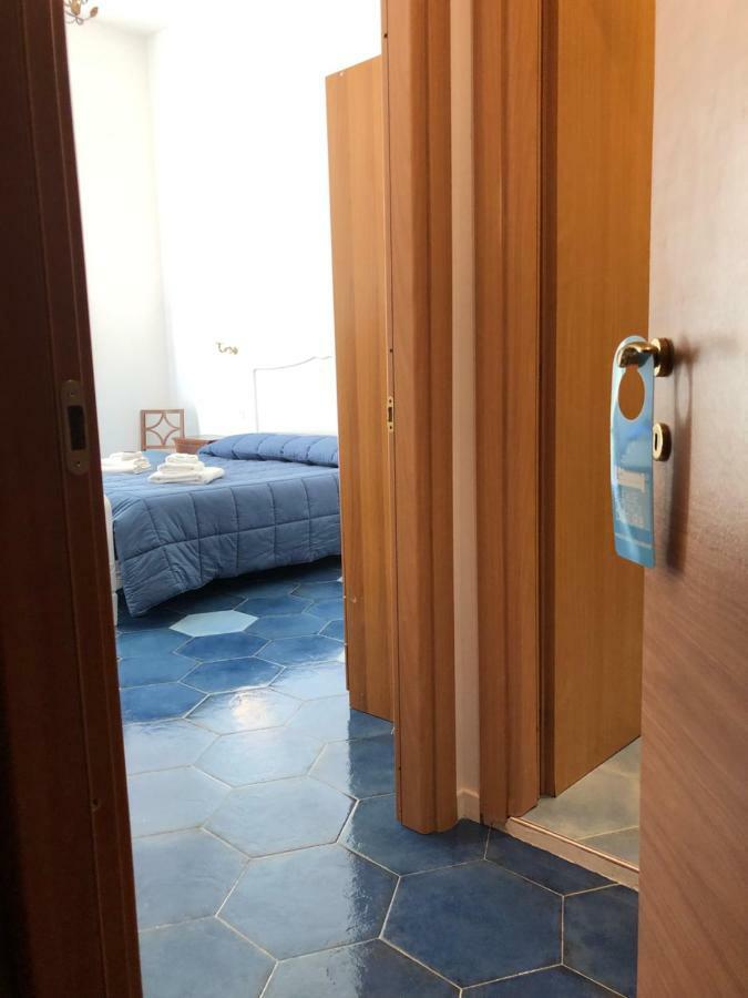Il Sole Di Montesanto Bed & Breakfast Napoli Exterior foto