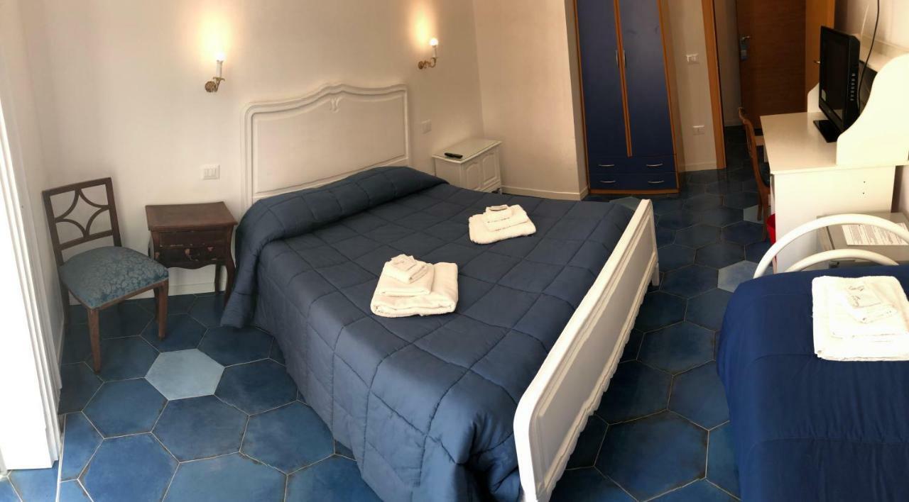 Il Sole Di Montesanto Bed & Breakfast Napoli Exterior foto